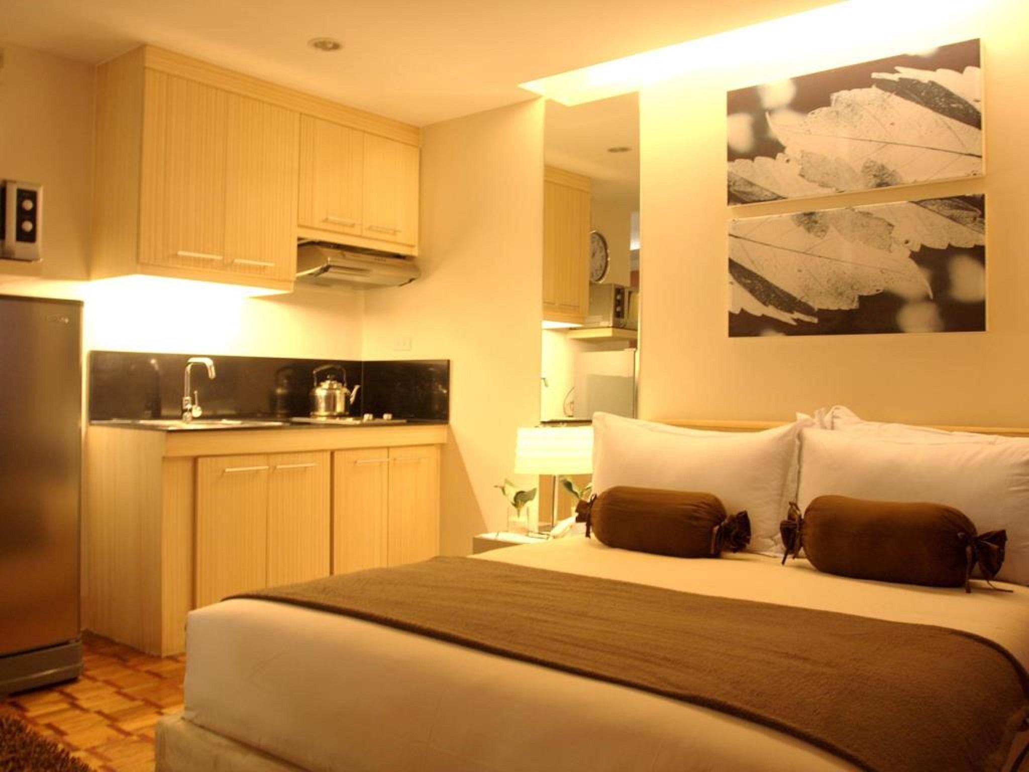 Prince Plaza II Condotel Makati City Exterior photo