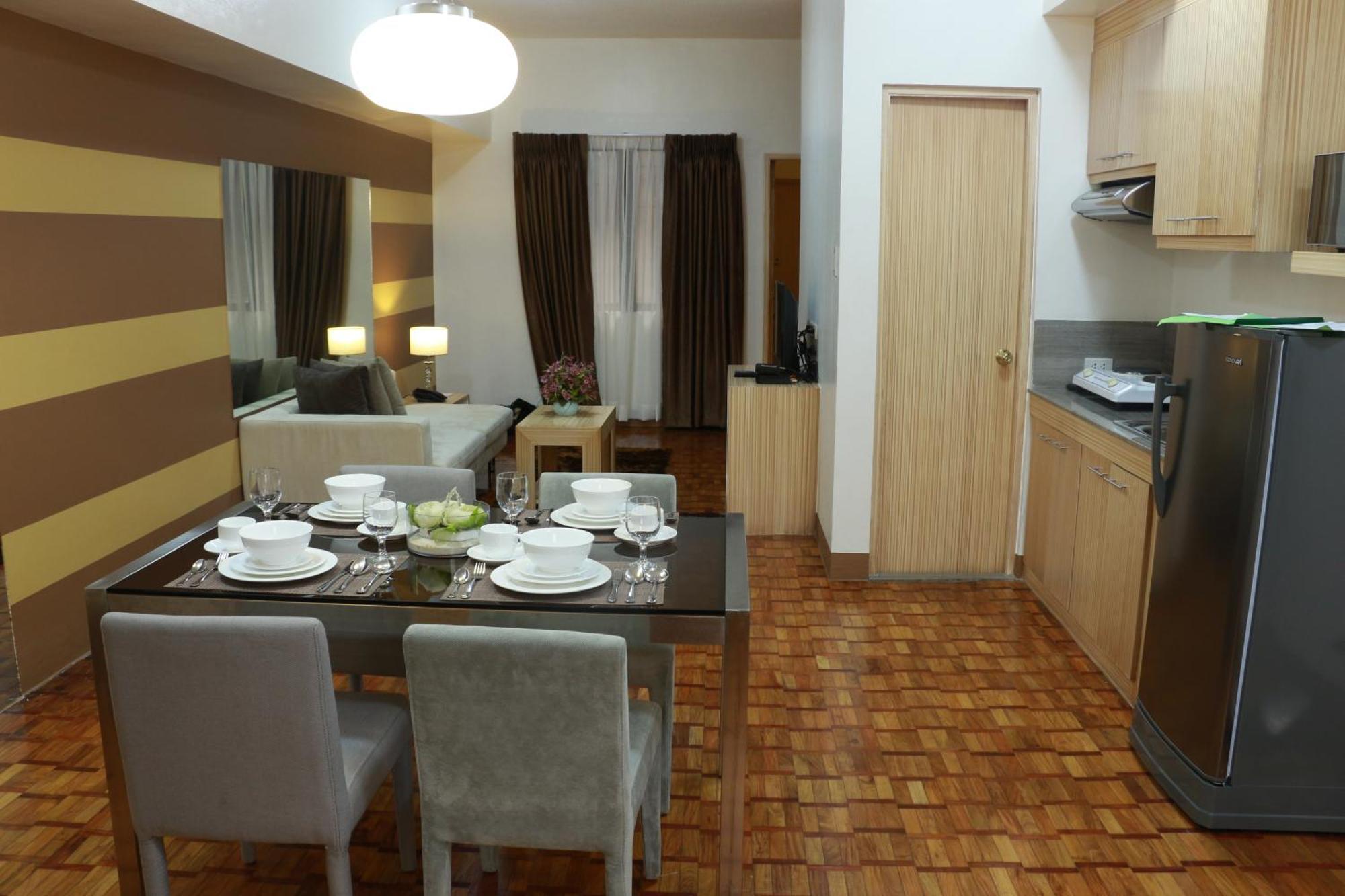 Prince Plaza II Condotel Makati City Exterior photo