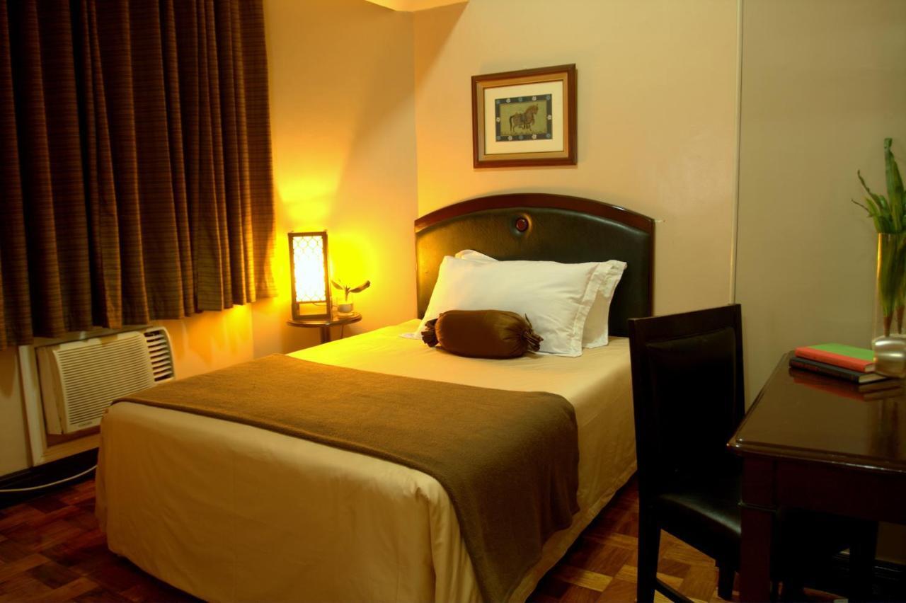 Prince Plaza II Condotel Makati City Exterior photo